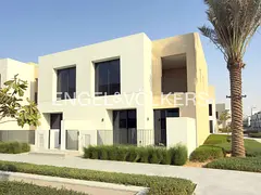 Corner Unit | Brand New | Green Belt Backing