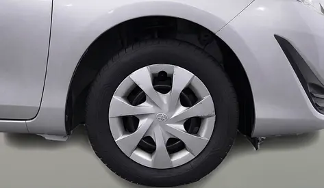 2019 Toyota YARIS — фото 11