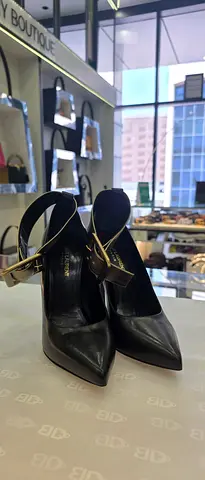Black pointed slingback heels - classic leather pumps