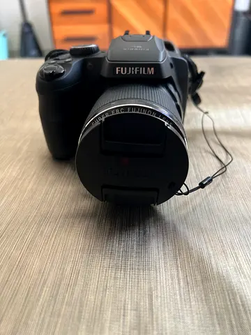 Fujifilm FinePix SL1000 Digital Camera + Tamrac Bag