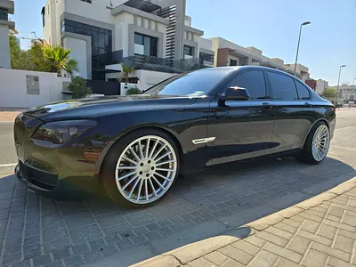 2010 BMW 7-SERIES — фото 3