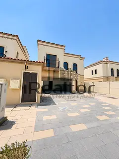 Single Row 3+1 Toledo Villa | Large Private Yard | Semi Furnished | For RENT