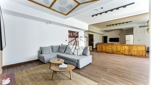 Prime Location | Vacant | Upgraded | Move In Ready