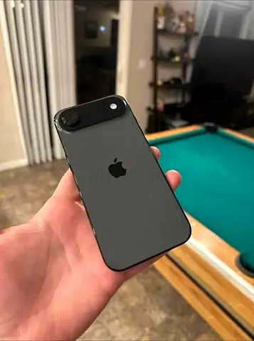 Selling out my Iphone Air - Only Four months used in warranty, like new