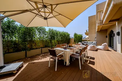 Stunning Penthouse | Iconic Views | Luxury Living