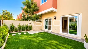 Modern 3 Bed Home | Gated Community | Priv Garden