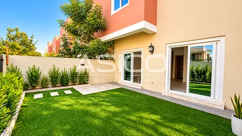 Modern 3 Bed Home | Gated Community | Priv Garden