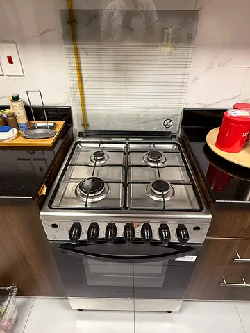 4 Burner Gas Cooking