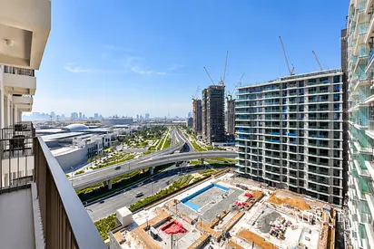 Garden View | High Floor | Close to Mall