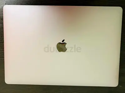 APPLLE MACBOOK PRO 15.4 INCH CORE i9 PROCESSOR 16GB RAM 512GB SSD STORAGE 5.5GB GRAPHICS ALL STUFF