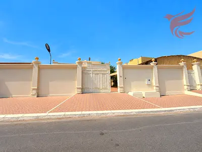 5 BR Villa with pool & garden in al Dhait 100k