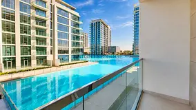 1BR | Crystal Lagoon View | Lower Floor