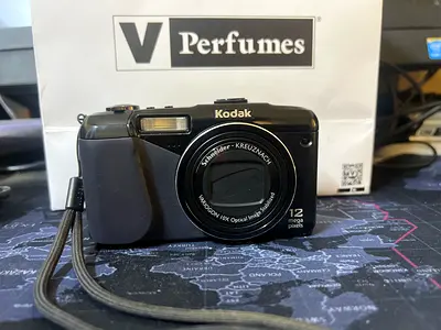 Kodak 12MP Digital Camera with 10x Optical Zoom
