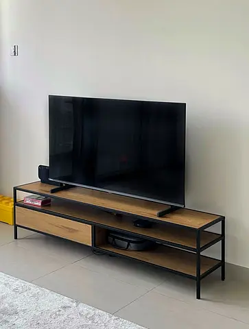 Hisense 50” TV with original box