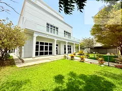 Huge Garden | Outside Majlis | Covered Parking
