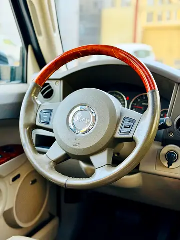 صورة مصغرة 17 لـ 2008 JEEP COMMANDER