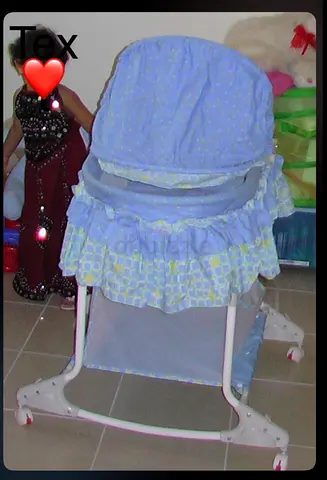 Portable baby bassinet / cradle in good condition