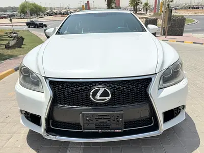 Lexus LS 460 3/4 Ultra 2013 - American Specs - Excellent Condition