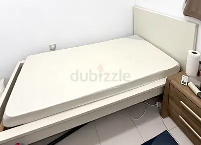 Single bed frame - good condition