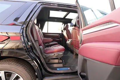 2026 Cadillac ESCALADE — миниатюра 14