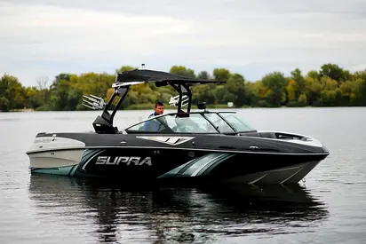 Supra SG 450 – Premium Wakesurf & Wakeboard Boat