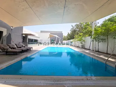 Sophisticated Compound Villa Near Burj Al Arab