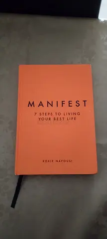 Manifest: 7 Steps to Living Your Best Life by Roxie Nafousi - Paperback