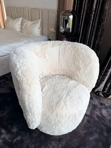 Cozy White Faux Fur Accent Chair - Good Condition