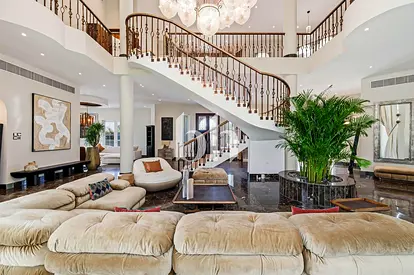 Luxury Villa | Brand New Kitchen |Spacious |Vacant