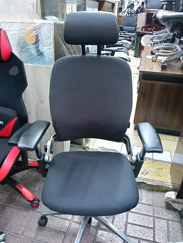 Steelcase leap V2 headrest chair for selling.fully adjustment