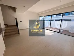 4BR Townhouse | Courtyard & Balcony | Santorini Lagoons