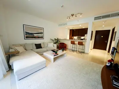 Don’t Miss This! Spacious Furnished 1BR | Mulberry