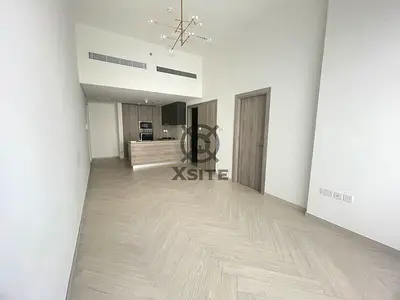 Spacious 1 BR | Prime Location | Unfurnished Unit