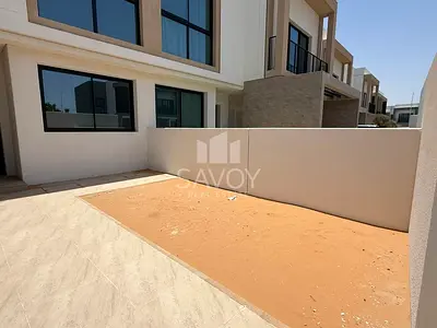 Landscaped | 2BR + 1 | Prime Location | Upcoming