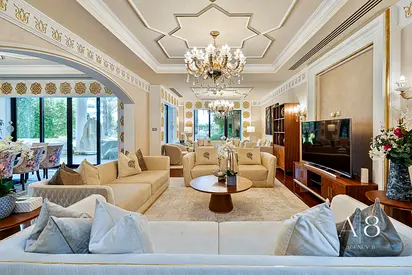 Luxurious | Private Pool & Garden | Furnished