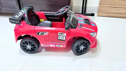 Toy driving car