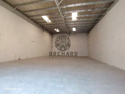 MAIN ROAD,GOOD LOCATION,4000 SQFT,8 MITER HIGHT,RENT 150 K