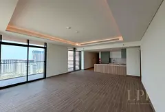 Spacious | Mid Floor | Park View