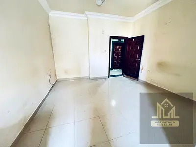 LAVISH Studio available yearly unfurnished for family ready to move sharjah muwaileh big size apart