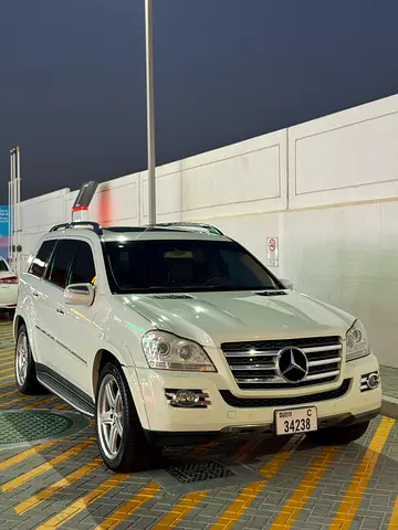 Mercedes-Benz GL-Class GL 500 4MATIC 2009 GCC Specs