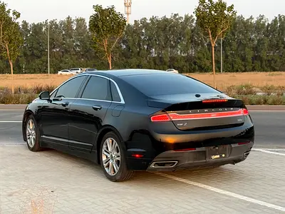 صورة 4 لـ 2016 Lincoln MKZ