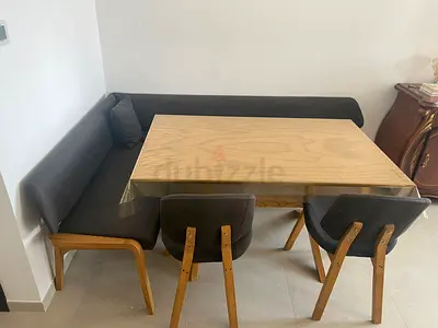 Dining table set