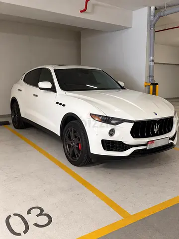 Maserati Levante SQ4 2018 | Canadian Specs | Well Maintained