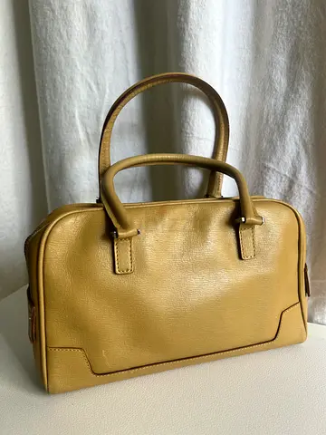 Original Gucci Beige Structured Leather Handbag with Double Handles