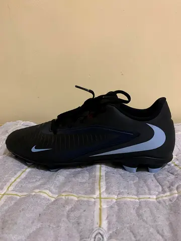 FOOTBALL BOOTS NIKE PHANTOM