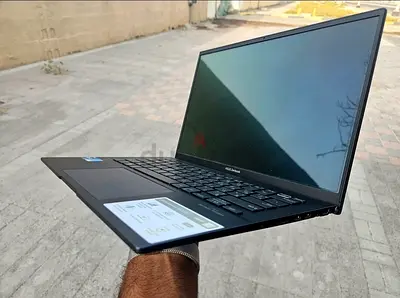 ASUS Zenbook 14 OLED