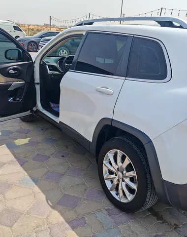 2017 JEEP CHEROKEE 缩略图 13