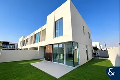 Single Row | Furnished | Landscaped Garden
