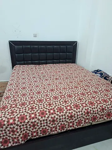 King Size Bed with Lift-Up Storage