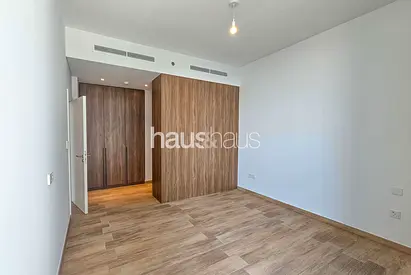 Ellington | Ready To Move | Top Floor